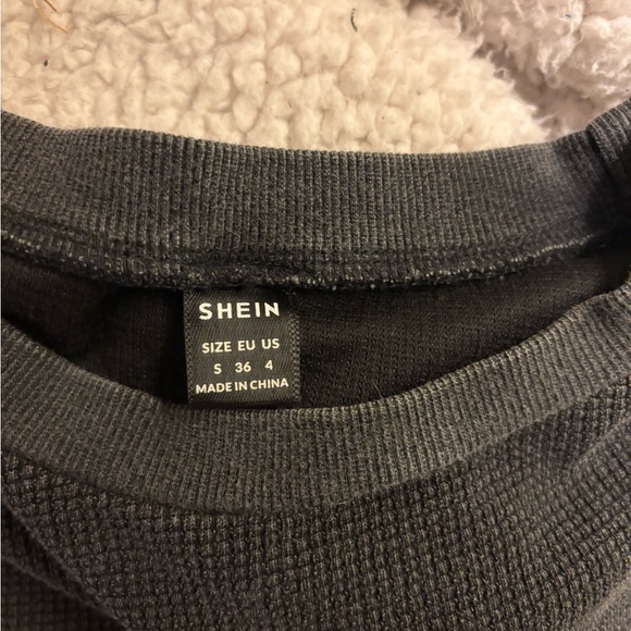 SHEIN Charcoal Long Sleeve Top with Button Accents - Picture 3 of 3